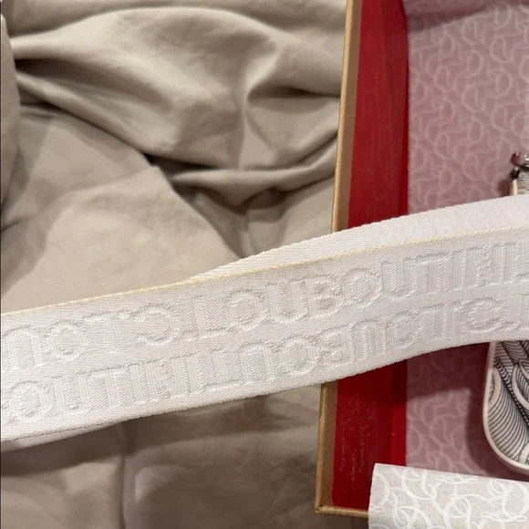 CHRISTIAN LOUBOUTIN LOUBILA HYBRID MONOGRAM
POUCH CROSSBODY BAG IN WHITE/BLACK - Picture 2 of 8